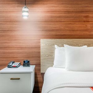 King Room Mobility accessible